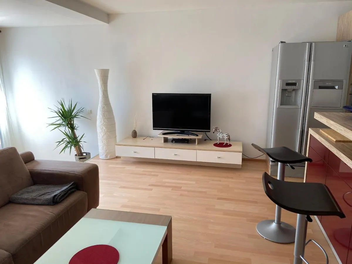 Bright Apartment With A Free Parking Garage @ Wienerberg Österreich