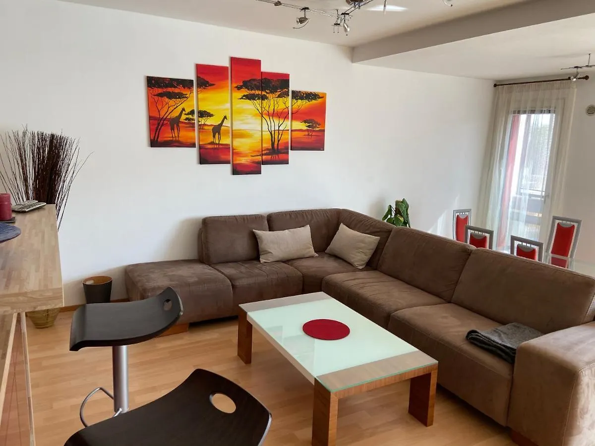 Bright Apartment With A Free Parking Garage @ Wienerberg Austria