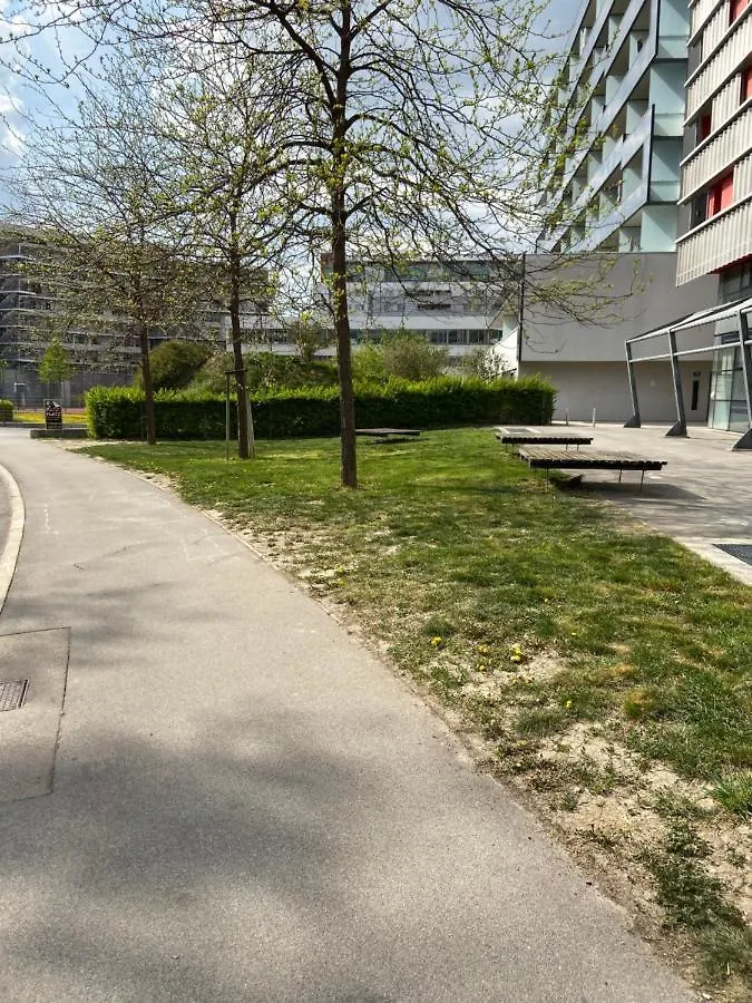 Bright Apartment With A Free Parking Garage @ Wienerberg